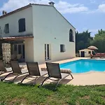 Belle Villa De Charme Avec Piscine